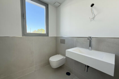 9870b81ca62ccd4b97c7832b6d6771d6 - 24