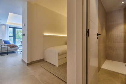 98b511b86b5a97e7cd95cb8deb3df198 - 24