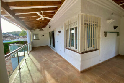 9ae80211a34ad00cd5a0c64dd74f1640 - 38