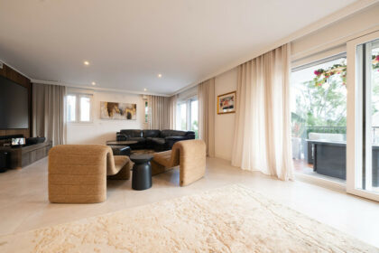 9b174fc390e0b9cb26941f08f762930b - 12