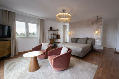 9b174fc390e0b9cb26941f08f762930b - 7