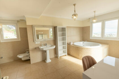 9b174fc390e0b9cb26941f08f762930b - 9