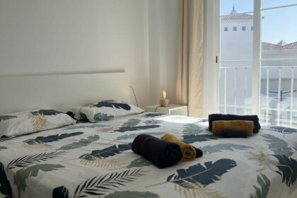 9b8eb15992decfc62bac0aeca79a9fde - 12