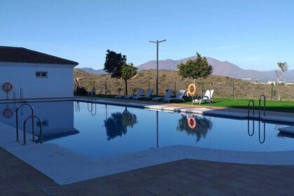 9b8eb15992decfc62bac0aeca79a9fde - 21