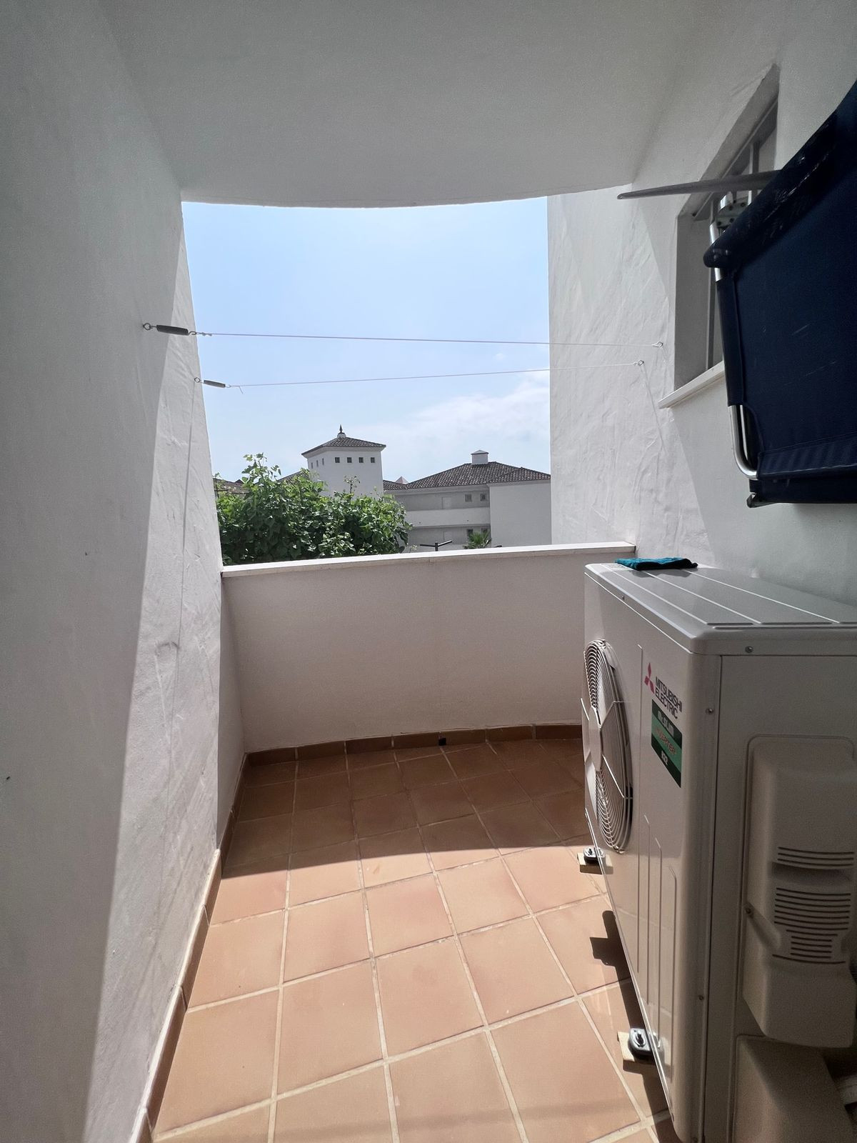 9b8eb15992decfc62bac0aeca79a9fde - 7