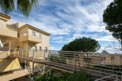 9ba326469ba4aaf631463da9a27f39b4 - 9