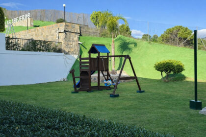 9ccc78a5621651aa1a4e76cfe2e10c28 - 15