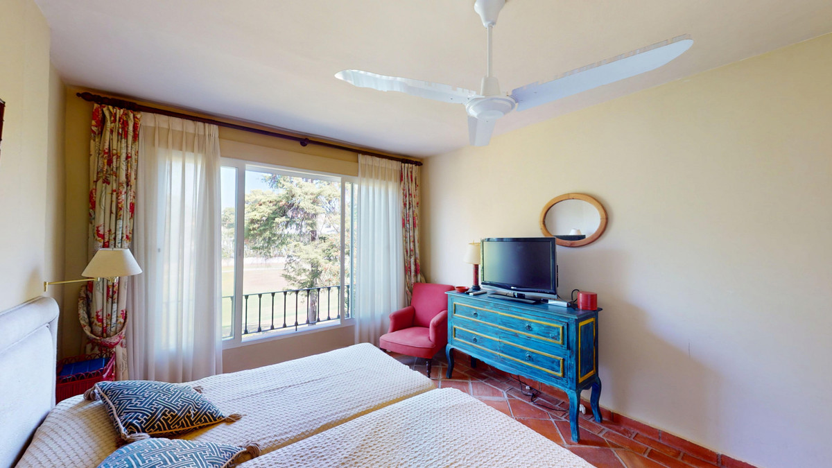 9d26f1b55758074aa087ab964dd0ba0b - 12