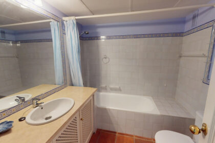 9d26f1b55758074aa087ab964dd0ba0b - 18