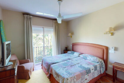 9d26f1b55758074aa087ab964dd0ba0b - 19