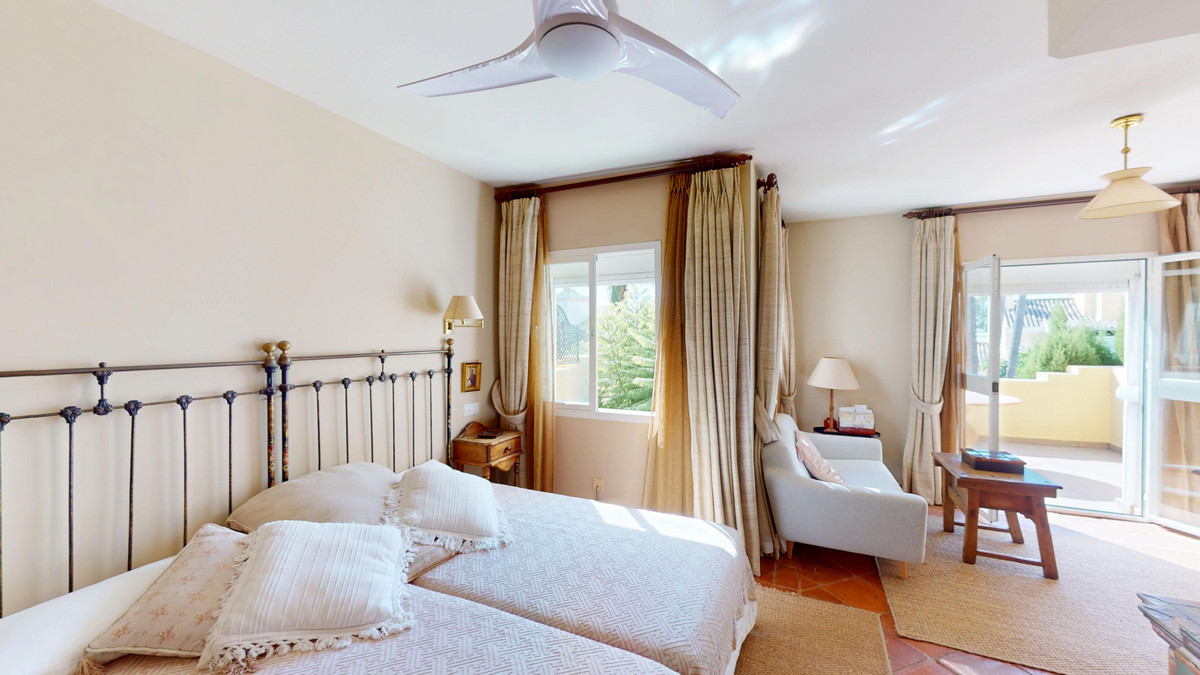 9d26f1b55758074aa087ab964dd0ba0b - 22