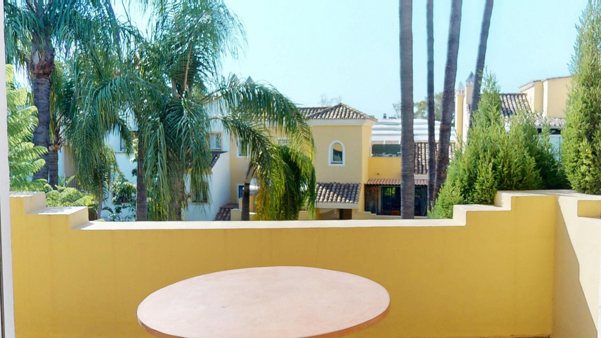 9d26f1b55758074aa087ab964dd0ba0b - 24