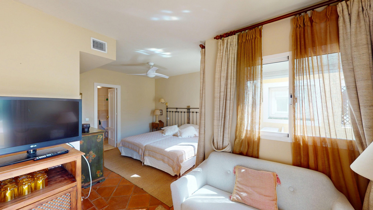 9d26f1b55758074aa087ab964dd0ba0b - 5