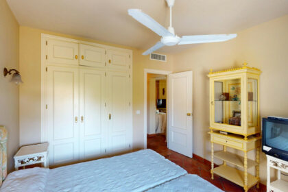 9d26f1b55758074aa087ab964dd0ba0b - 9