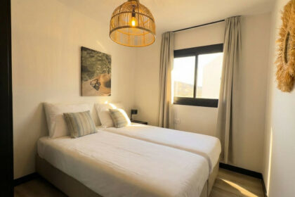 9d5e40c4d6b5f923956cdbdfa0be9cc9 - 17