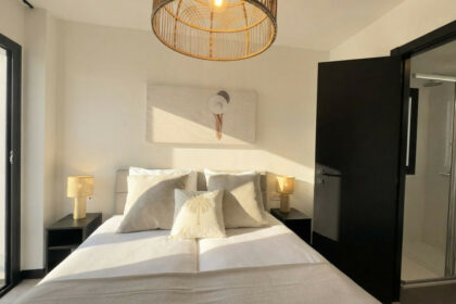 9d5e40c4d6b5f923956cdbdfa0be9cc9 - 18