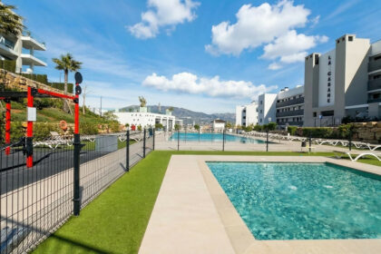 9d5e40c4d6b5f923956cdbdfa0be9cc9 - 25