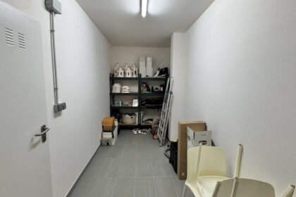 9d8f7416395da71b7dd38df671eb83a7 - 32