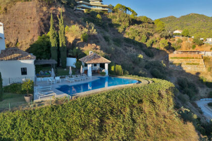 9da96dd6f61a6bed8ca7e08b7c790c77 - 83