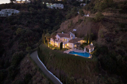 9da96dd6f61a6bed8ca7e08b7c790c77 - 84