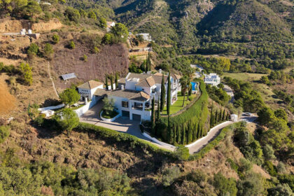 9da96dd6f61a6bed8ca7e08b7c790c77 - 90