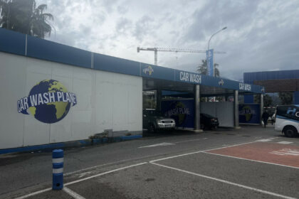 9de4e70cc3025ddcaed34b625499d817 - 2