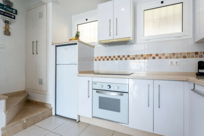 9e42b352a2ca1c72f0bec17f872f33e9 - 21