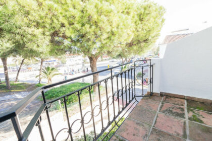 9e521b028666ddab72c3d0c6089a6f67 - 15