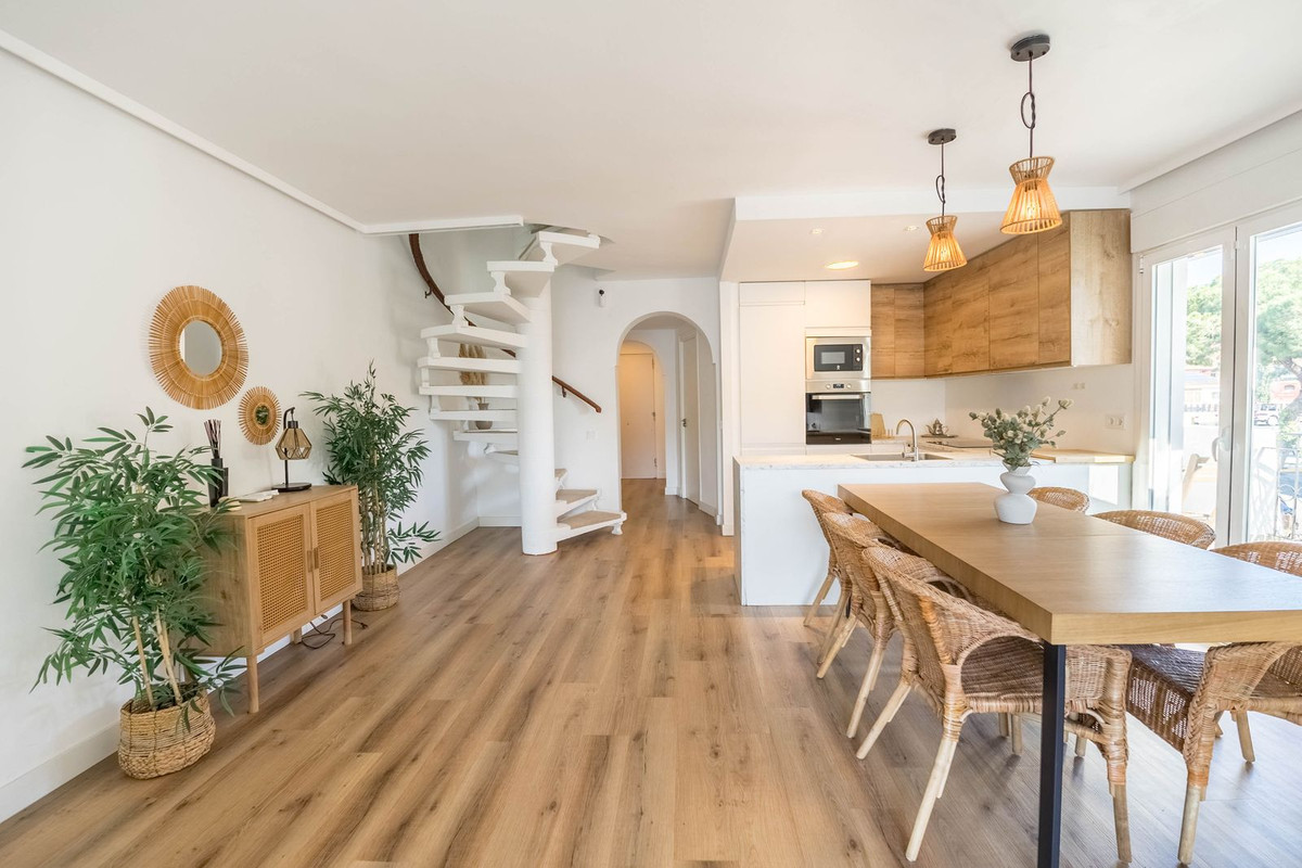 9e521b028666ddab72c3d0c6089a6f67 - 3