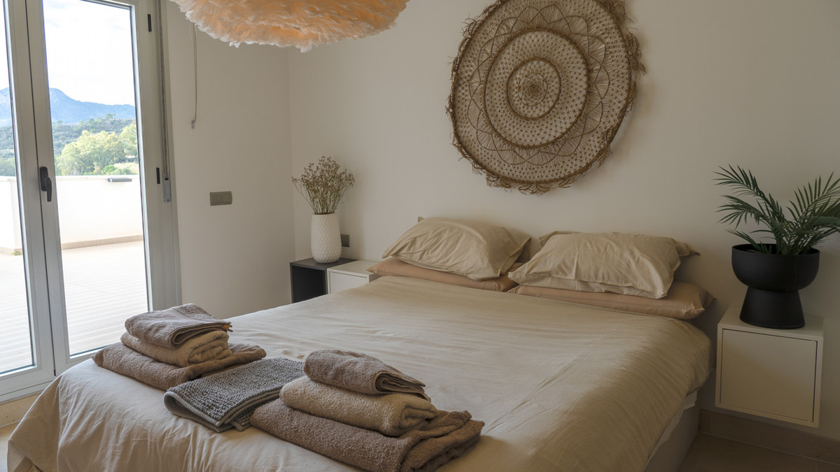 9ef44aad40f6e6b59fdcc9f92eade0d7 - 43