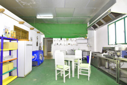 9f19a7fb38188c05870577ad305b1703 - 51