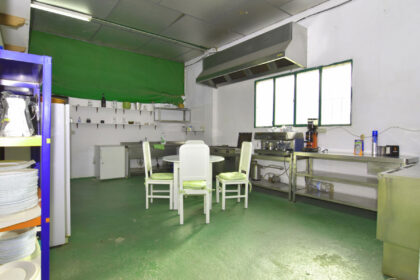 9f19a7fb38188c05870577ad305b1703 - 52