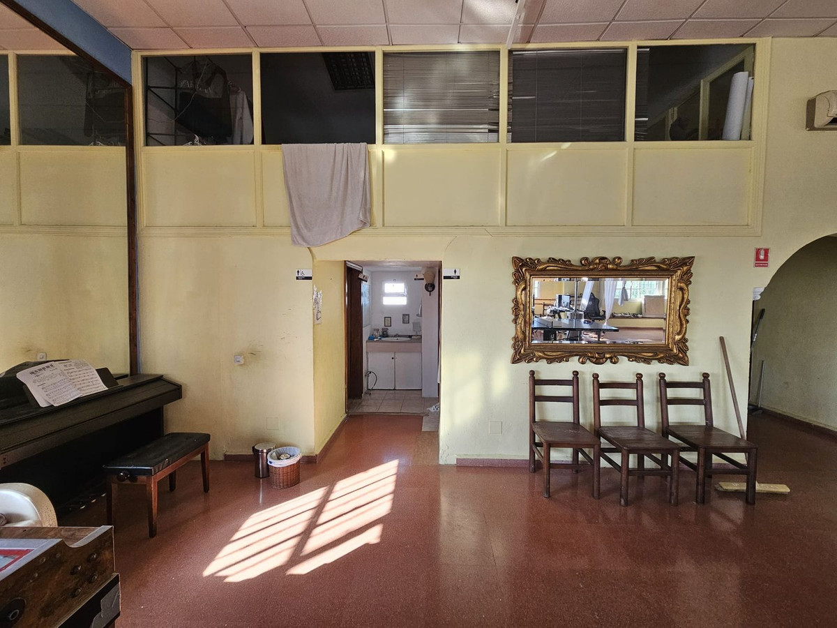 9f2bb77bb6a4952d4563d830b26113d4 - 13