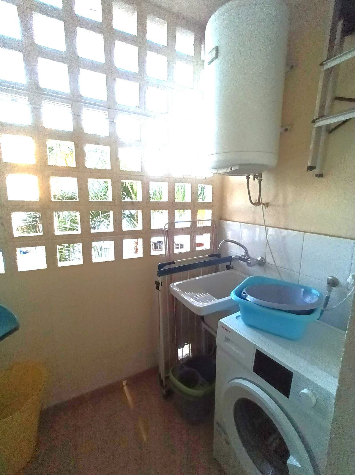 9ffe18697915e9b4640c002e1a49886f - 10