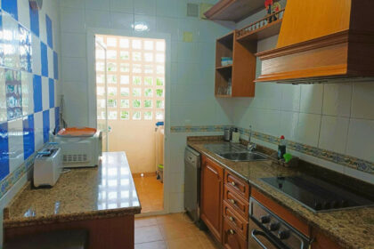 9ffe18697915e9b4640c002e1a49886f - 9