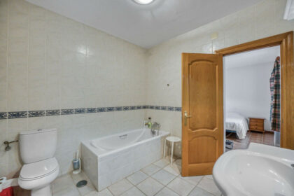 a006a8800f8e691638e2b07d96ea0657 - 17