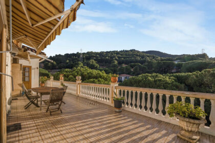 a006a8800f8e691638e2b07d96ea0657 - 22