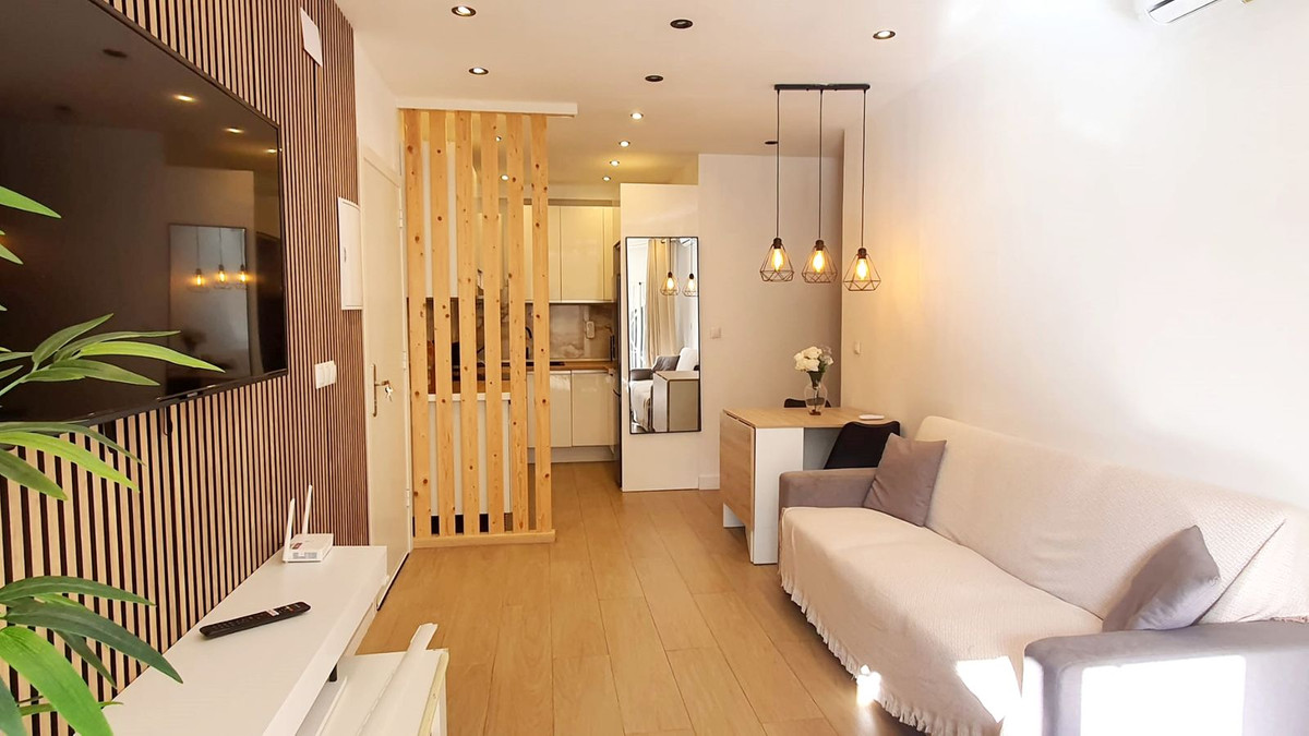 a04b685b3e3adae3d8e8c4e64d0f9f56 - 10