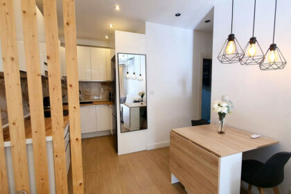 a04b685b3e3adae3d8e8c4e64d0f9f56 - 11