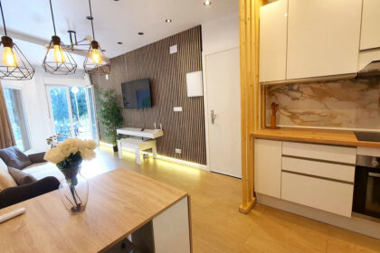 a04b685b3e3adae3d8e8c4e64d0f9f56 - 2