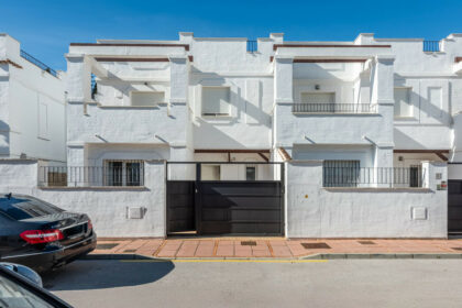 a19696a1eb4b141b71b3fd5ba88daca2 - 20