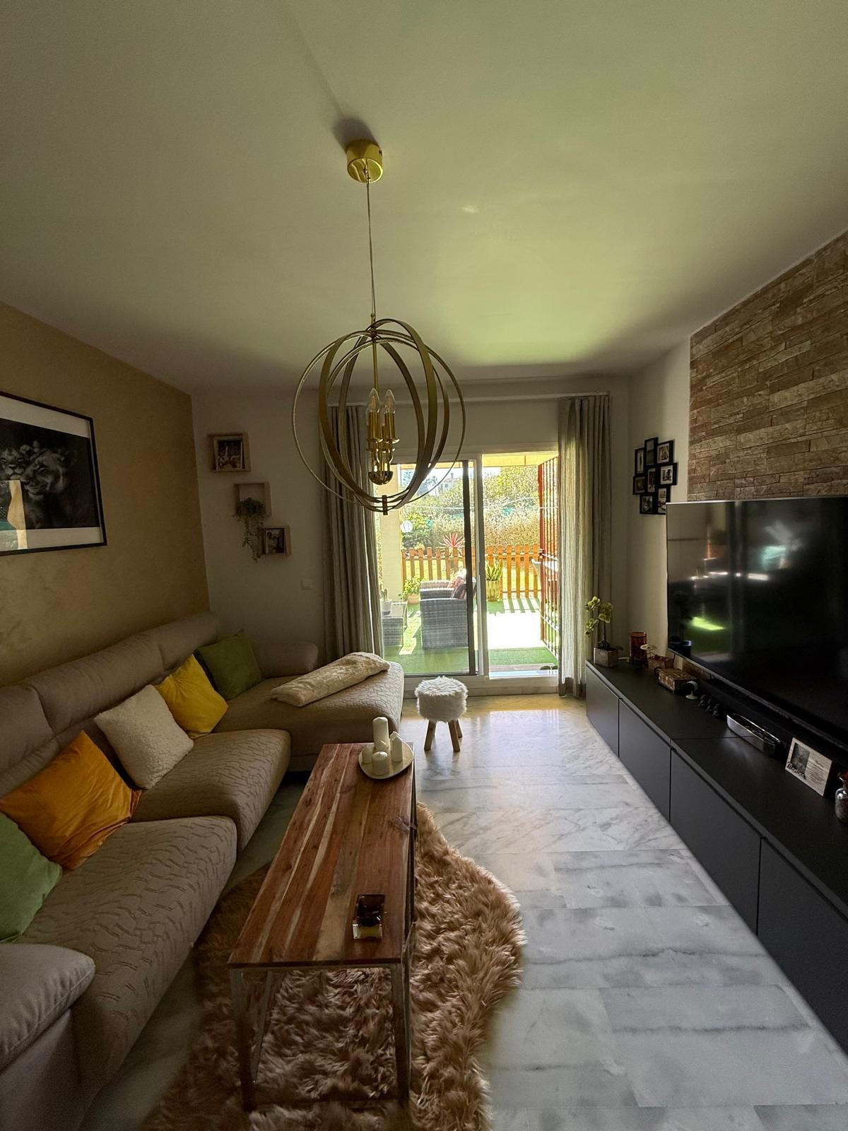 a32d292e7740444bfdb30a4916d9809b - 1