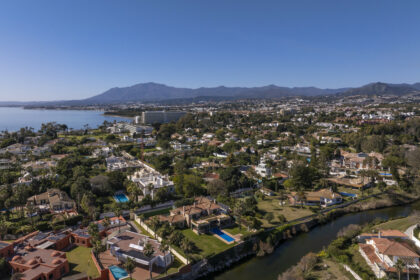 a362ade27ee9c0c90d6f23aa0e44c495 - 57