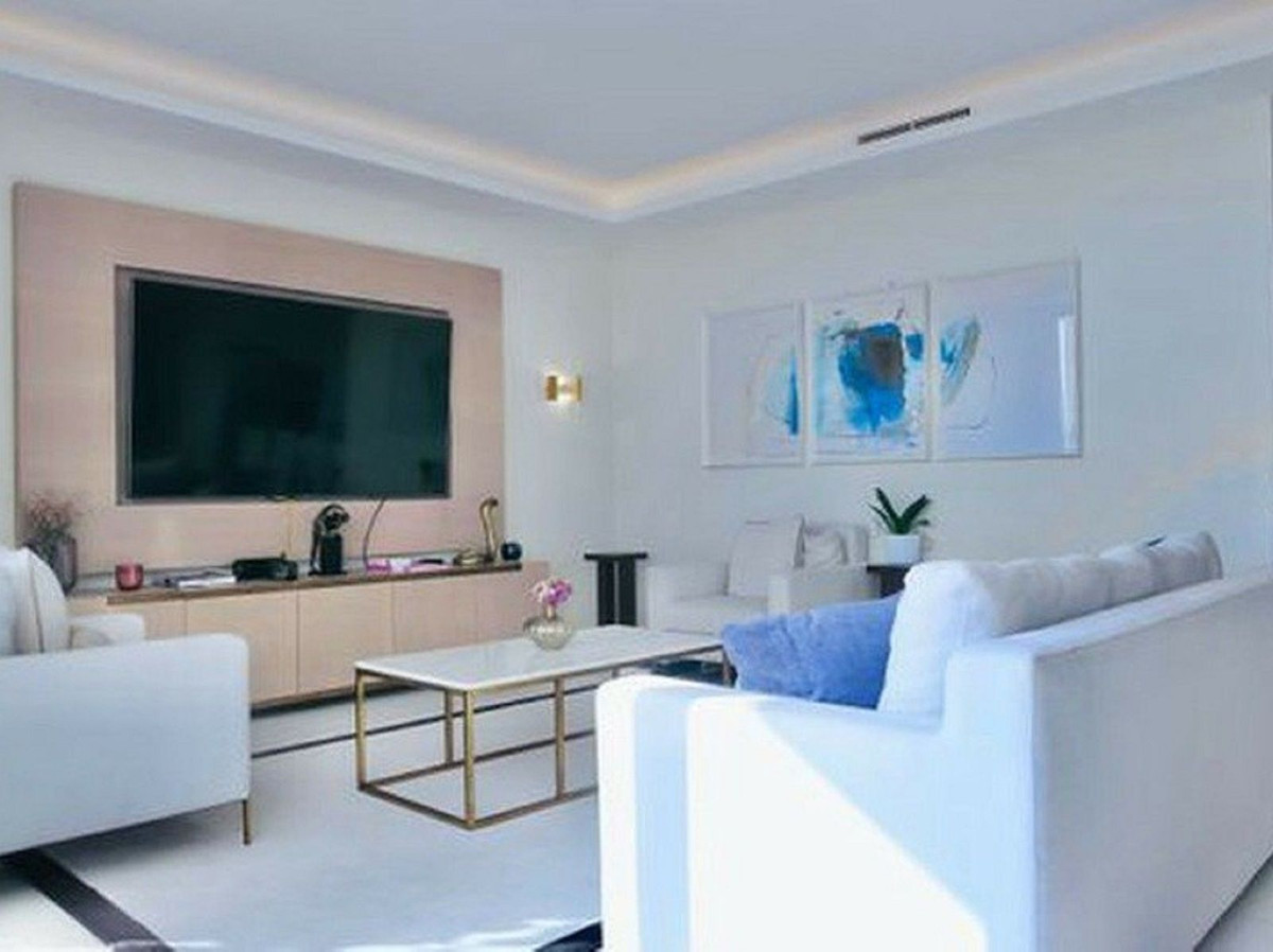 a3df3ab6177fa53db8cdeed88773cc74 - 11