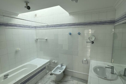 a52bcfbb24ce5f08f3f8001768f875d8 - 10