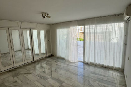 a52bcfbb24ce5f08f3f8001768f875d8 - 12