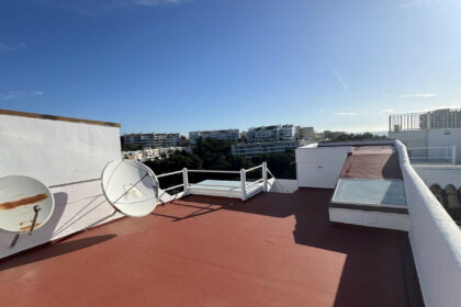 a52bcfbb24ce5f08f3f8001768f875d8 - 15