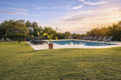 a6167c15ab2830484865f106016ff6b5 - 19