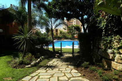 a710814dadbba5c1080291ea7af05cf7 - 23