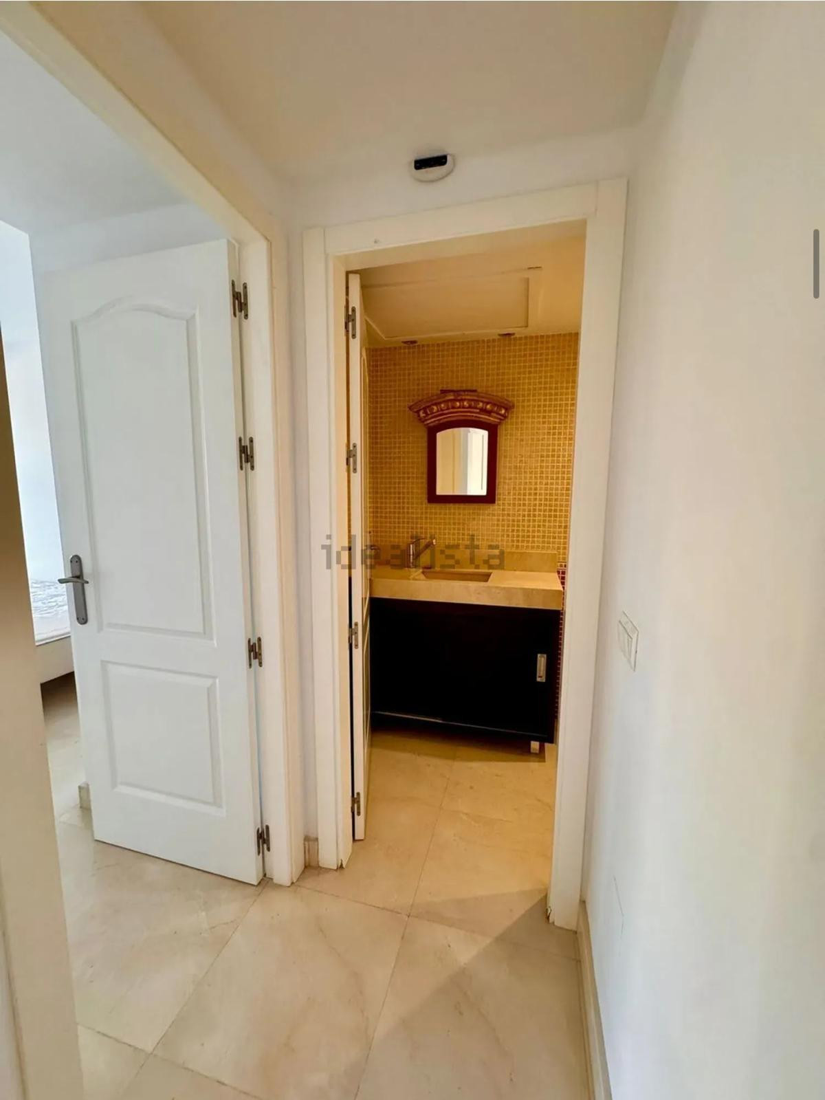 a744e4458140b5611fb119337865037a - 16